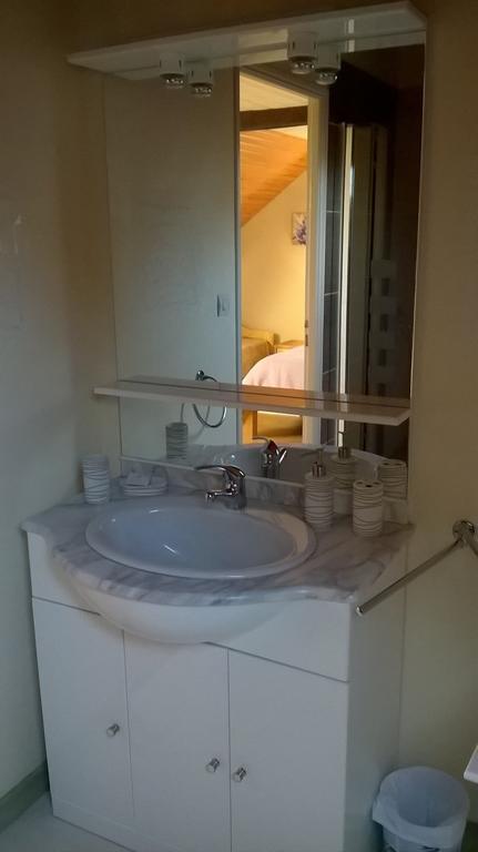 La P'Tit' Fugue Hotel La Bouexiere Стая снимка